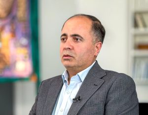 نوری قزلجه وزیری برخواسته از خانواده عظیم کشاورزی