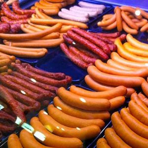 اروپا و آسیا موتور محرک رشد بازار ٩٣ ميليار دلاری سوسیس در سال ۲۰۲۵